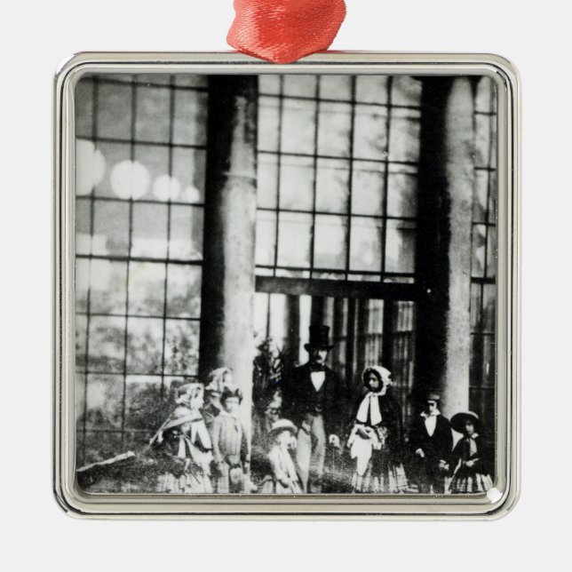 Queen Victoria & Prince Albert with their Metal Ornament (Front)