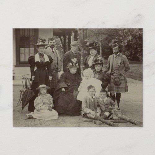Queen Victoria Royal Family incl Duke of Windsor Postcard