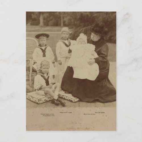 Queen Victoria with York grandchildren ca 1900 Postcard