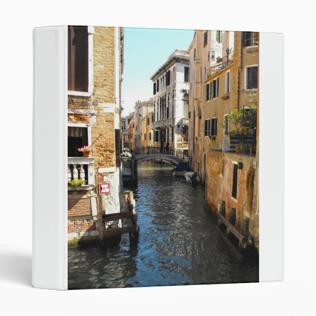 Quiet canal in Venice 3 Ring Binder (Front/Spine)