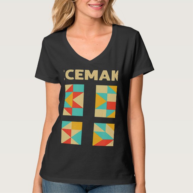 Quilting Designs For Women Girls Quilt  Knitting T-Shirt (Front)
