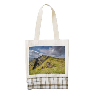 Quiraing, Isle of Skye, Scotland Zazzle HEART Tote Bag