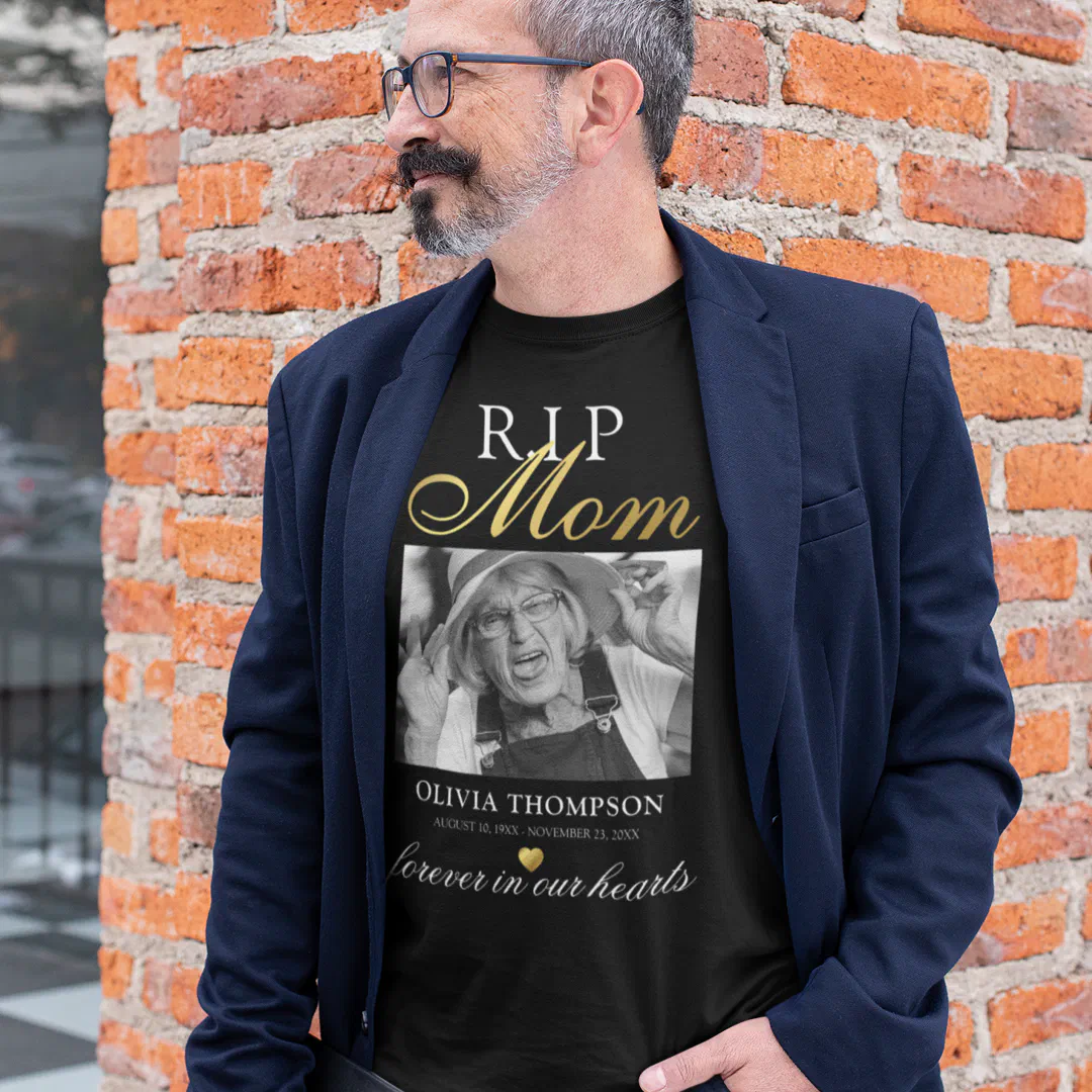 R.I.P Mom Photo Memorial T-Shirt (Creator Uploaded)