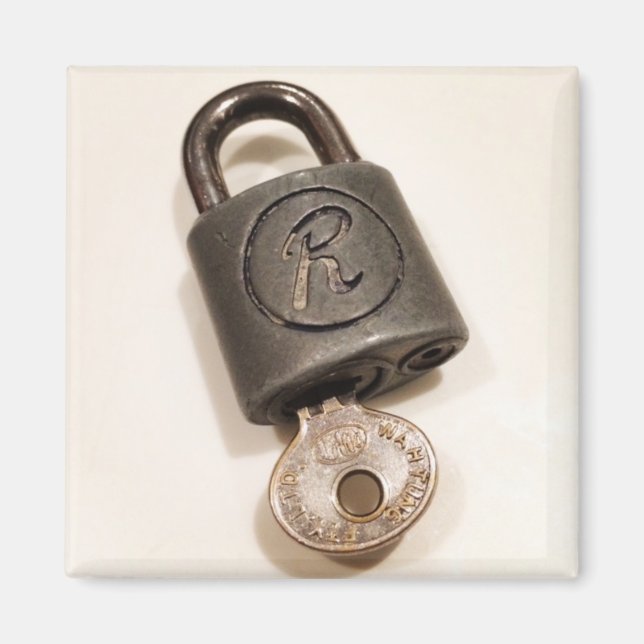 rabbit padlock magnet (Front)