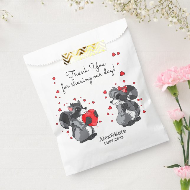 Raccoon Couple Favor Bag (Creator Uploaded)