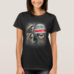 Raccoon Meme 3 Racoons Howling At Moon Funny Weird T-Shirt