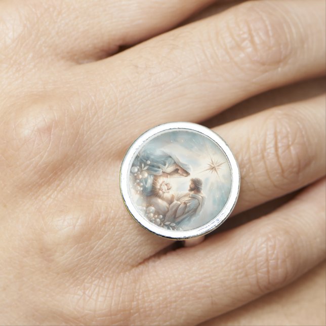 Radiant Holy Family Nativity Scene Ring (In Situ)