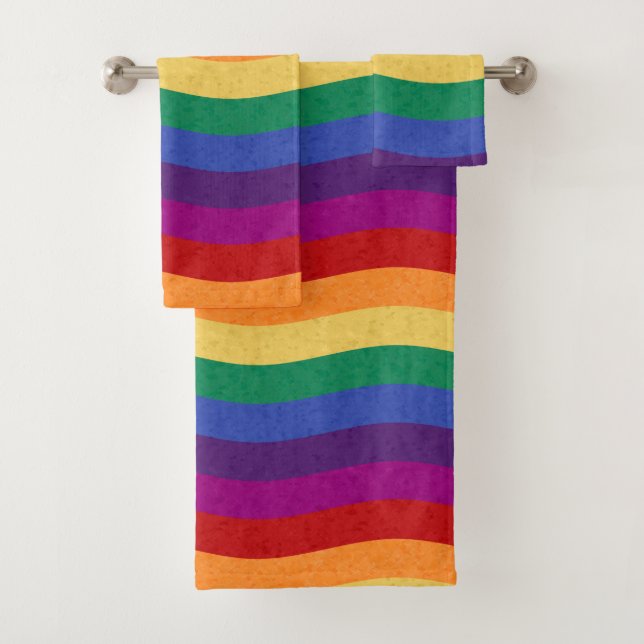 Rainbow Colored Wavy Lines Bath Towel Set (Insitu)