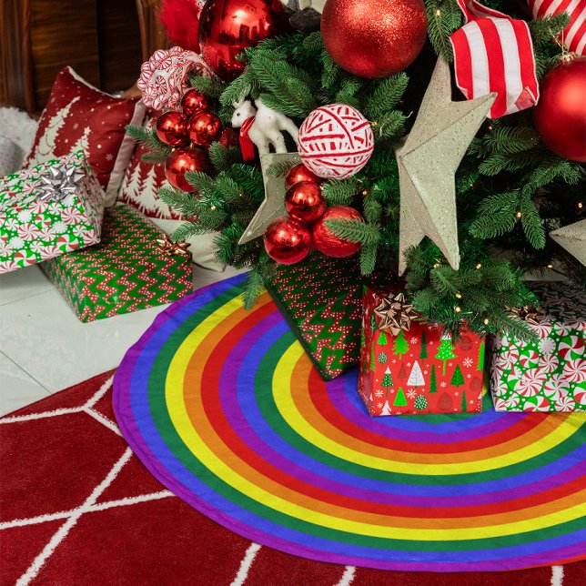 Rainbow Concentric Circles Faux Linen Tree Skirt (Rainbow Concentric Circles Faux Linen Tree Skirt)