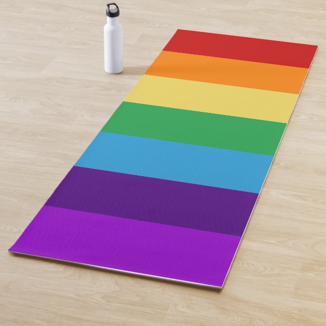 Rainbow flag yoga mat (In Situ)