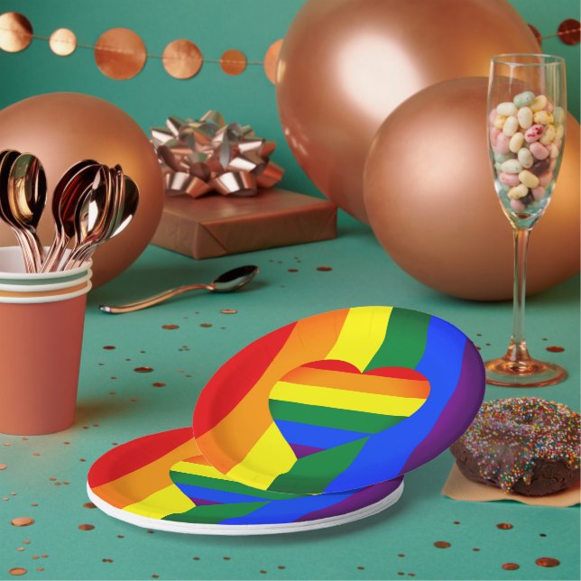Rainbow Heart & Pride Rainbow Flag /LGBT community Paper Plates (Multi)