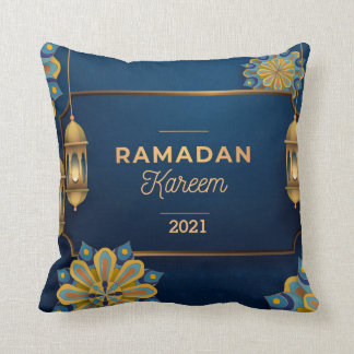 Ramadan Mubarak Throw Pillow