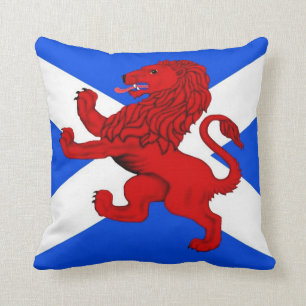 Rampant lion / Scotland's flag Throw Pillow