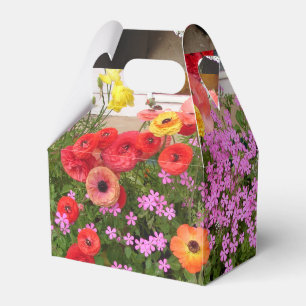 Rannunculus Spring Bulbs Birthday Cake Favor Box