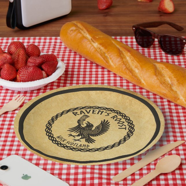 Raven's Roost Pub Wick Scotland Paper Plates (Picnic)