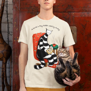 Reading Cat - A Book A Day Keeps Reality Away T-Shirt