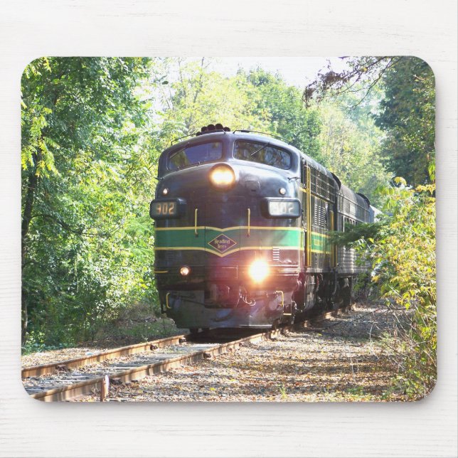 Reading Railroad Lines FP7 Diesel Locomotive 902 Mouse Pad (Front)