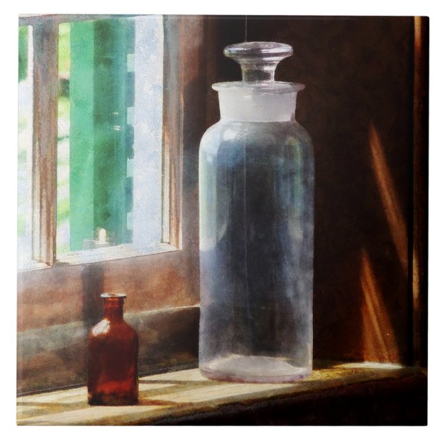 Reagent Bottle and Small Brown Bottle Tile (Front)