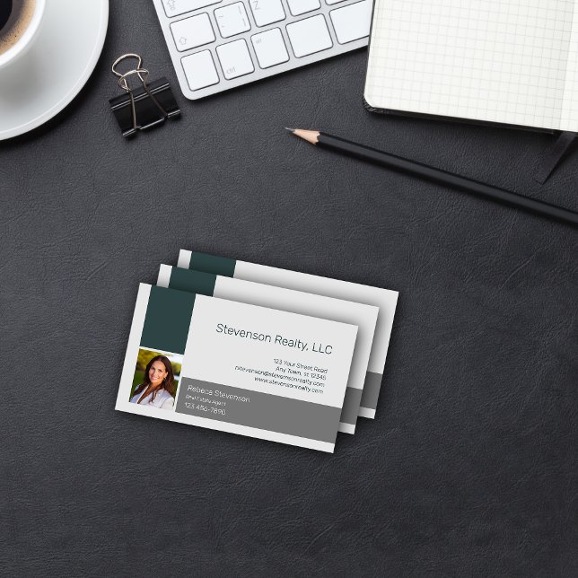 Real Estate Marketing Business Card (Creator Uploaded)