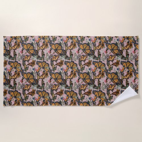 Realistic butterflies design beach towel