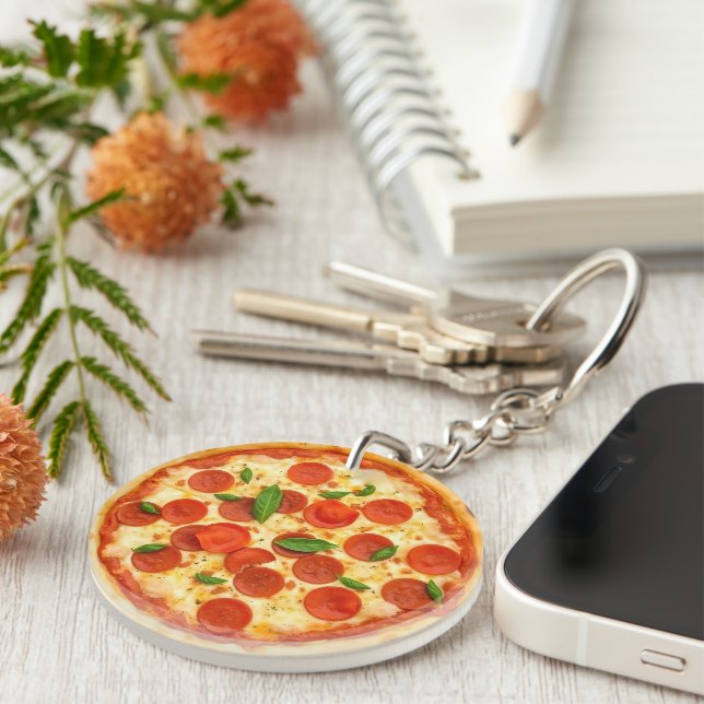 Realistic Pepperoni Pizza Round Keychain (Front Right)