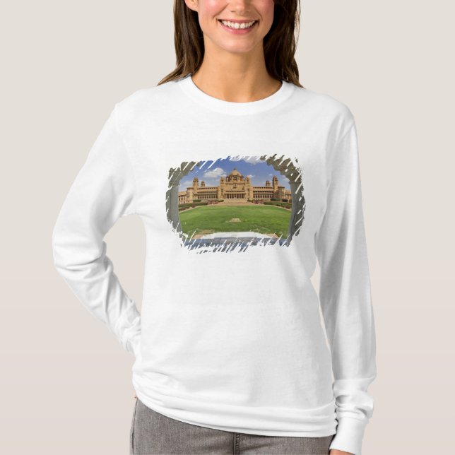 Rear view of Umaid Bhawan Palace hotel, Jodjpur, T-Shirt (Front)