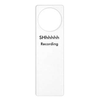Recording door hanger