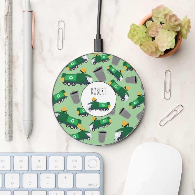Recycling Garbage Truck Pattern Boys Name Wireless Charger (Desk)