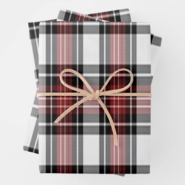 Red And Black Plaid Wrapping Paper Sheets (In situ)