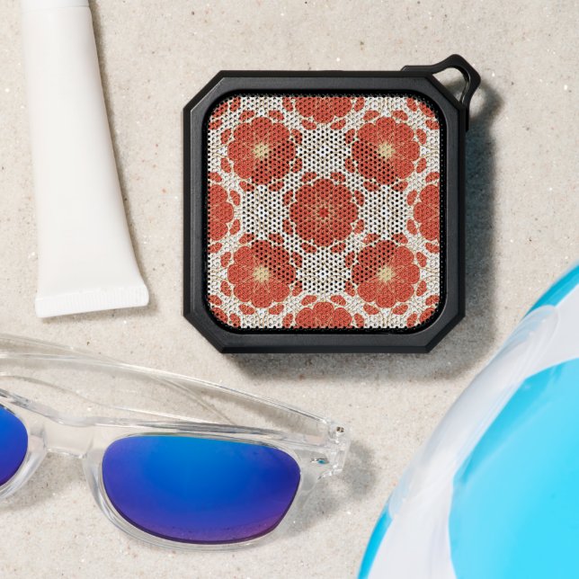 Red And Gold Floral Lace Pattern Bluetooth Speaker (Insitu(Beach))