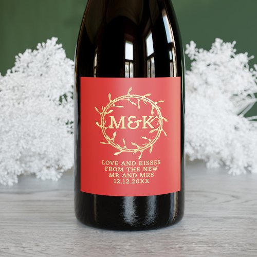 Red and Gold Mistletoe Wreath Holiday Wine Label