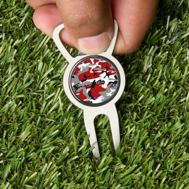 Red and Gray Camouflage, Military, Army Divot Tool (Insitu 1)