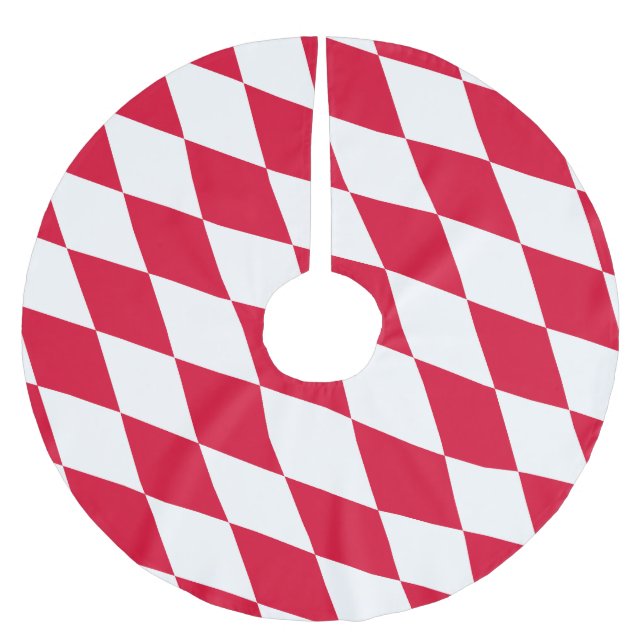 Red and White Bavaria Diamond Flag Pattern Brushed Polyester Tree Skirt (Front)