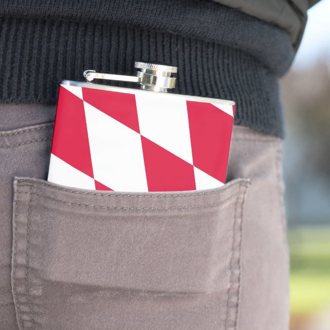 Red and White Bavaria Diamond Flag Pattern Flask (In Situ)