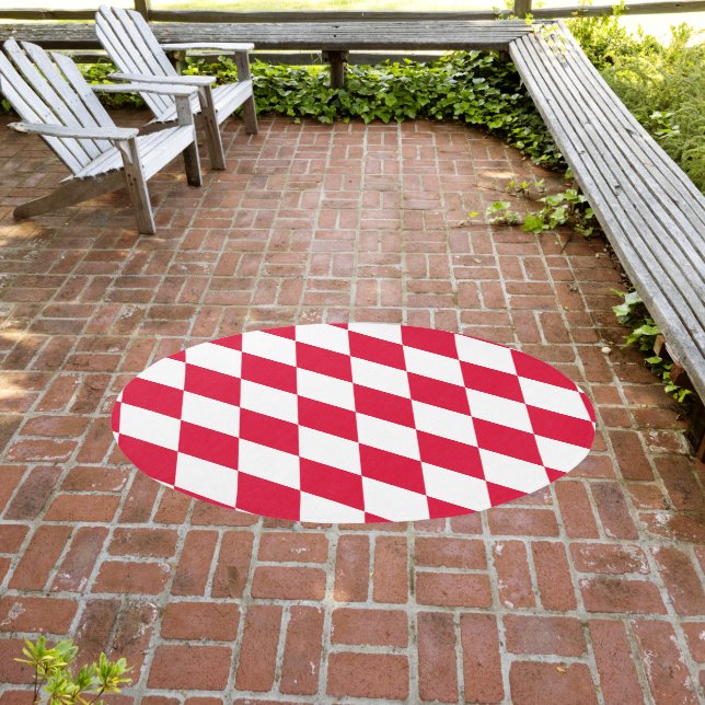 Red and White Bavaria Diamond Flag Pattern Outdoor Rug (Insitu (Outdoor 3))