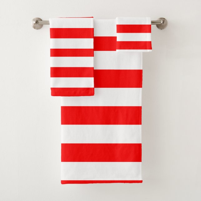 Red and White Cabana Stripes  Bath Towel Set (Insitu)