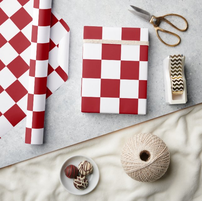 Red and White Checkerboard Wrapping Paper (Crafts)
