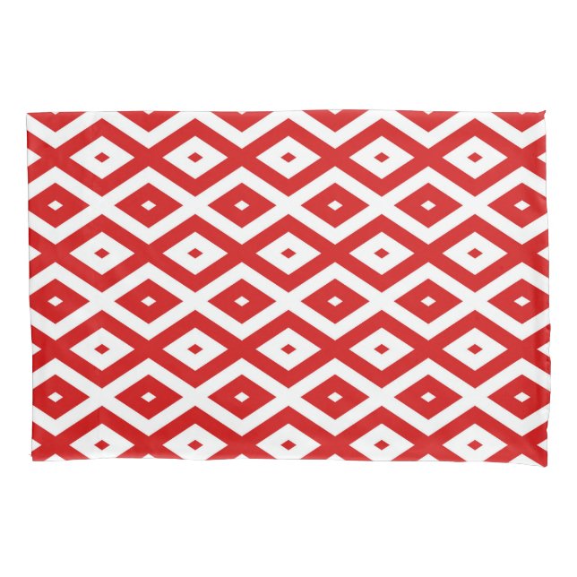 Red and white diamond pattern pillow case (Front)