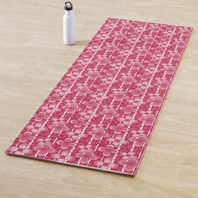 Red and white floral pattern yoga mat (In Situ)