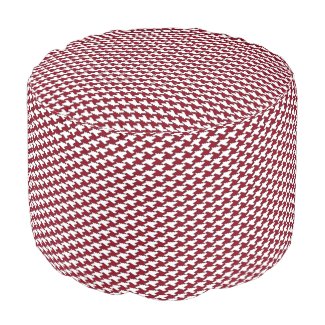 Red and white houndstooth pattern