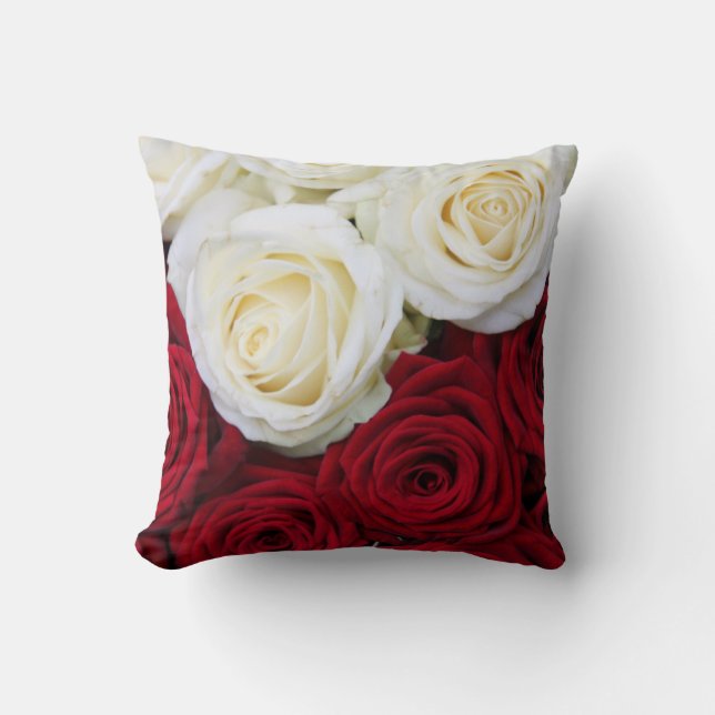 Red and white rose pillow (Front)