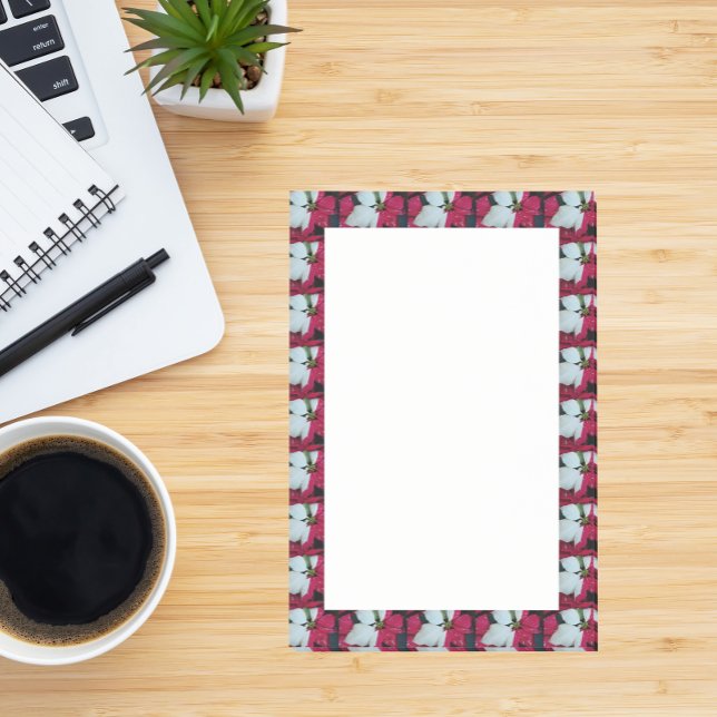 Red and White Variegated Poinsettia Holiday Post-it Notes (In Situ Desk)