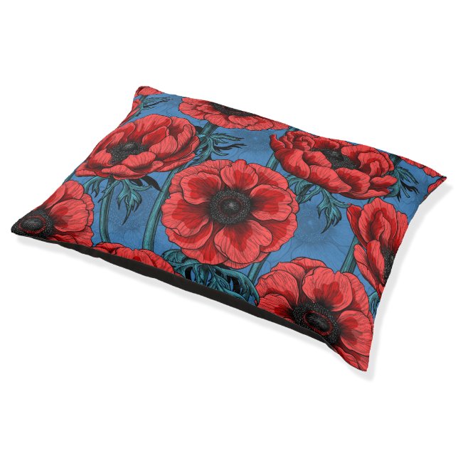 Red anemone garden pet bed (Angled)