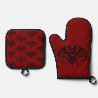 Red Bat Patterned Oven Mitt and Pot Holder Set