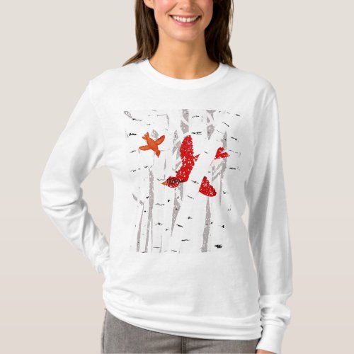 Red Cardinals in White Birch Trees Winter Scene T_Shirt