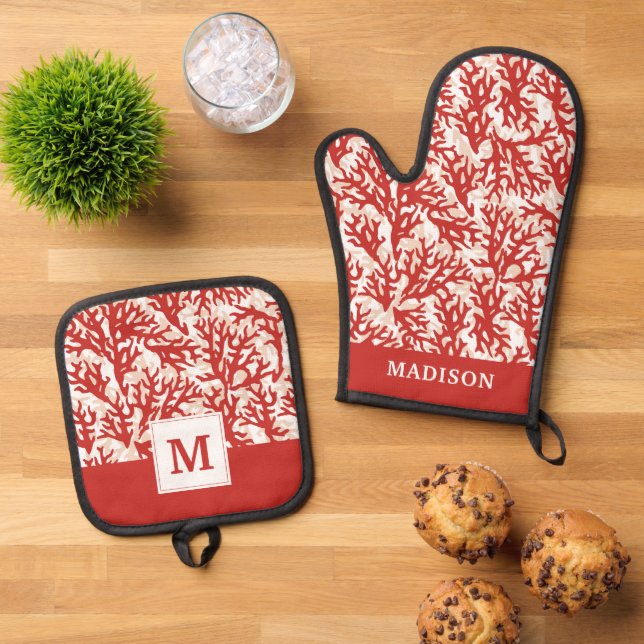 Red Coral Pattern 2 Oven Mitt & Pot Holder Set (Top Down)
