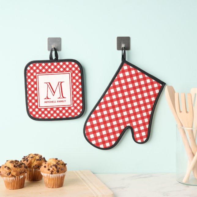 Red Country Style Gingham Pattern Monogram Oven Mitt & Pot Holder Set (Insitu(Hanging))