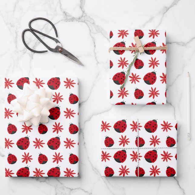 Red Daisy Ladybug Pattern Wrapping Paper Sheets (Front)