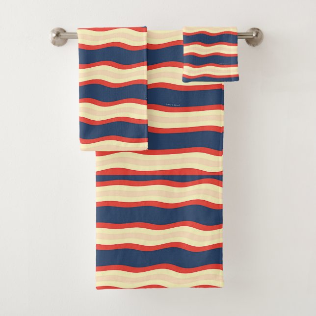 Red Dk Blue Creme Wavy   Bath Towel Set (Insitu)