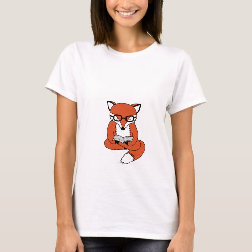 Red fox reading book T_Shirt